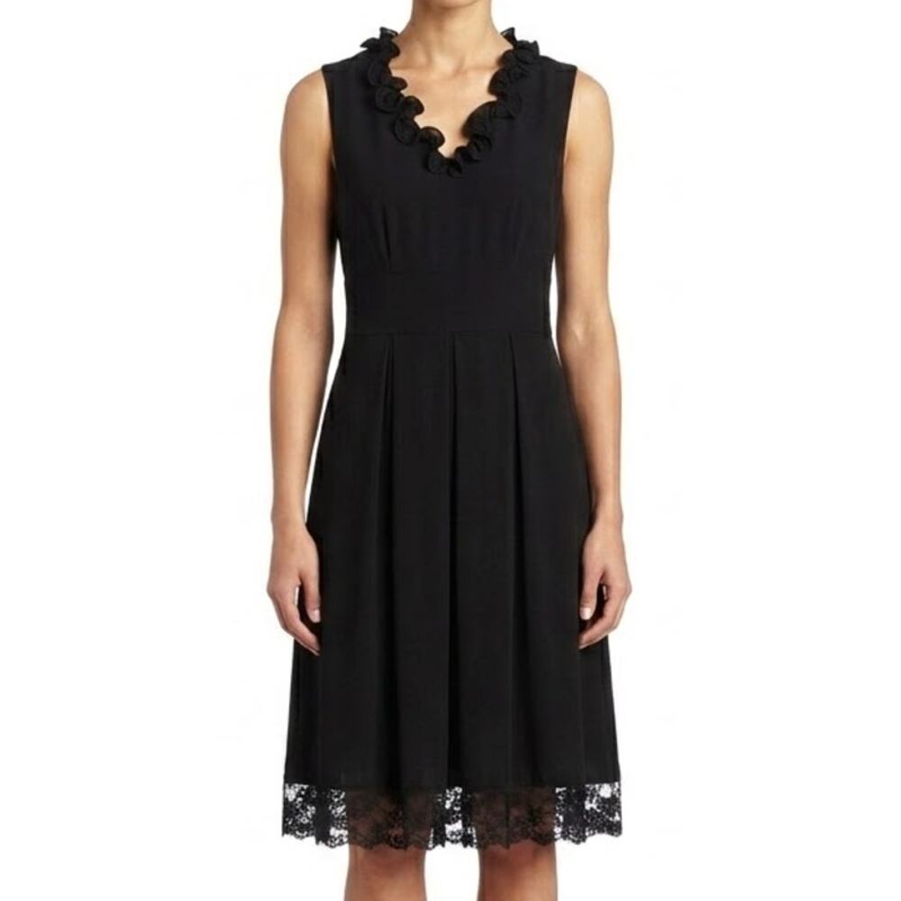 Marc Jacobs Black Lace Hem V-Neck Ruffle Pleated Shift Dress size 6 Silk Rayon
